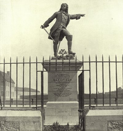 The Sarsfield Statue, Limerick (b/w photo) بواسطة مصور ايرلندي