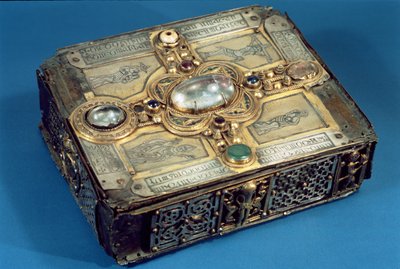 ضريح Stowe Missal ، من Lorrha ، County Tipperary ، 1026-33 (معدن مرصع بأحجار شبه كريمة) بواسطة المدرسة الايرلندية