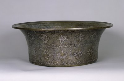حوض باسم سلطان الملك العادل (1143-1218) الفترة الأيوبية ، 1238-40 (فضي ونحاسي) بواسطة مدرسة إسلامية