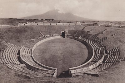 Anfiteatro ، المدرج (b / w photo) بواسطة مصور إيطالي