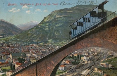 Bolzano - سكة حديد معلقة وإطلالة على المدينة. أُرسلت البطاقة البريدية عام 1913. بواسطة مصور إيطالي