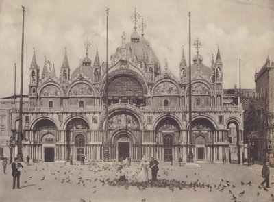 كنيسة S Marco (b / w photo) بواسطة مصور إيطالي