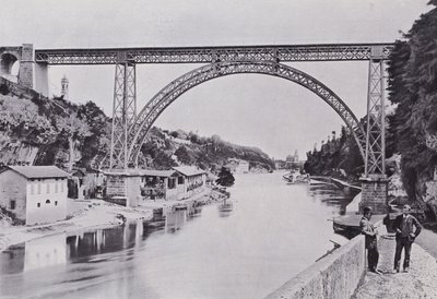 إيطاليا: Trezzo and the Adda (b / w photo) بواسطة مصور إيطالي