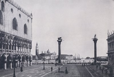 إيطاليا: البندقية ، و Piazzetta (صورة b / w) بواسطة مصور إيطالي