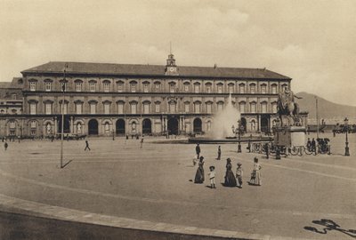 نابولي: Palazzo Reale (b / w photo) بواسطة مصور إيطالي