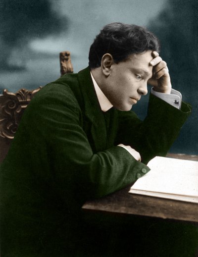 Ottorino Respighi (صورة ملونة) بواسطة المصور الإيطالي المصور الإيطالي