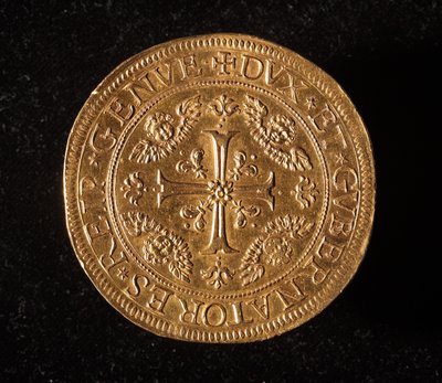 عملة جمهورية الجينات: 25 عملة ذهبية مزدوجة. ديم. 52.5 ملم 1694. الجبهة. الجينات Musei di Strada Nuova (رقم الجرد 6457) بواسطة المدرسة الايطالية