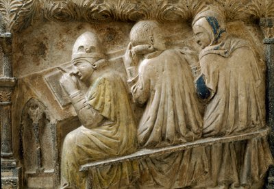 Detail representing students following the course of Bonifacio Galluzzi (Grave slab, circa 1346) بواسطة المدرسة الايطالية