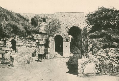 البوابة البحرية كما هي (الحفر) بواسطة المدرسة الايطالية