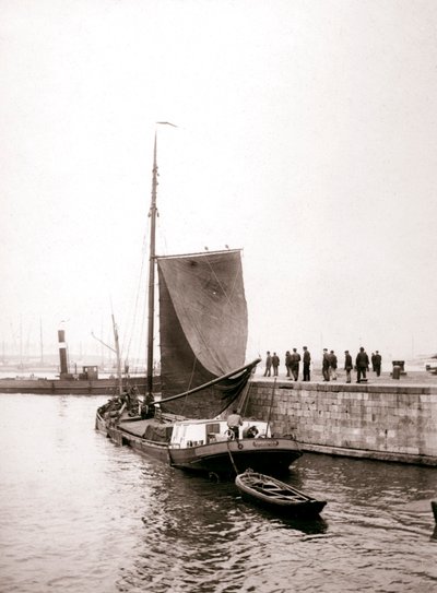 قارب القناة ، جزيرة ماركين ، هولندا ، 1898. بواسطة جيمس باتكين