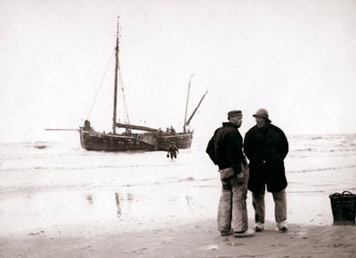 رجال على الشاطئ ، Scheveningen ، هولندا ، 1898. بواسطة جيمس باتكين