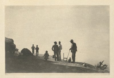 عمل الكاميرا: مجموعة على طريق هيل - غرناطة ، 1914. بواسطة جيمس كريج أنان