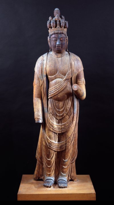 Juichimen Kannon (أحد عشر رأسًا Kannon) ، فترة Heian ، أوائل القرن العاشر (البناء الخشبي الصلب مع آثار متعددة الألوان) بواسطة المدرسة اليابانية