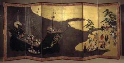 شاشة "برتغالية" تمثل وصول المبشرين البرتغاليين اليسوعيين إلى اليابان في القرن السادس عشر. 1590-1614. مدرسة كانو (؟) لشبونة. المتحف الوطني للفنون القديمة بواسطة المدرسة اليابانية