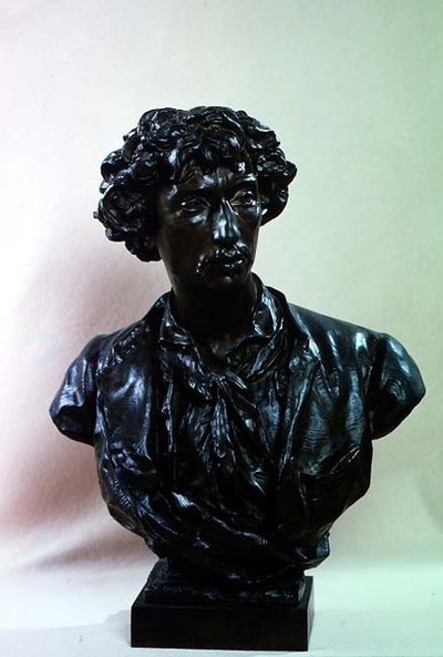 تمثال نصفي لتشارلز غارنييه (1825-98) (برونزي) بواسطة جان بابتيست كاربو