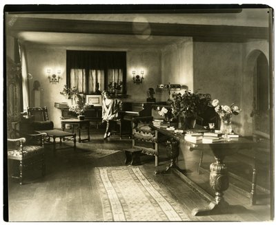 دوريس كين دوريس كين ، c.1905-26 (صورة فضية جيلاتينية) بواسطة جيسي تاربوكس بيلز