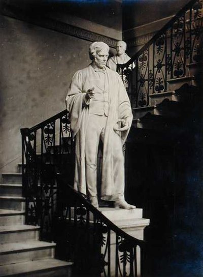 مايكل فاراداي (1791-1867) (رخام) بواسطة جون هنري فولي