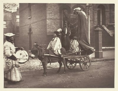 دمى نوفمبر ، 1881. بواسطة جون طومسون