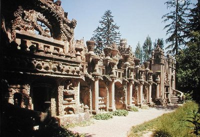 القصر المثالي ، بني 1879-1912 بواسطة جوزيف فرديناند شيفال