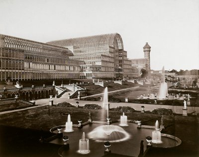 قصر الكريستال في لندن: الحدائق والنوافير ، حوالي عام 1870 (صورة بالأبيض والأسود) بواسطة جوزيف باكستون