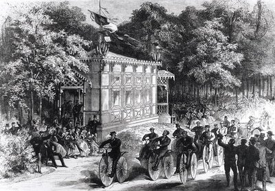 سباق Velocipede في Pre Catelan ، حوالي 1860-70 (نقش) (صورة بالأبيض والأسود) بواسطة جول بلكوك