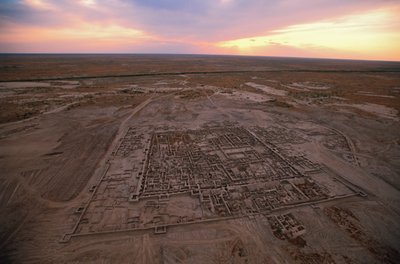  بواسطة كينيث جاريت