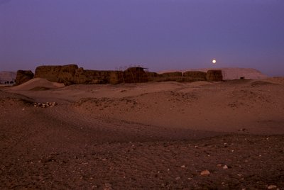  بواسطة كينيث جاريت