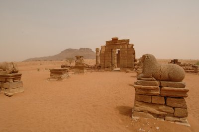  بواسطة كينيث جاريت