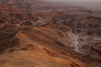  بواسطة كينيث جاريت