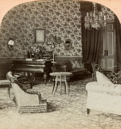 قاعة رسم الرئاسة ، مقر اللورد روبرتس ، بلومفونتين ، جنوب أفريقيا ، 1900. بواسطة شركة كيستون فيو