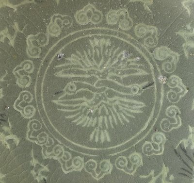 سلطانية ذات رافعات وسحب ، حوالي 1150-1200 بواسطة المدرسة الكورية