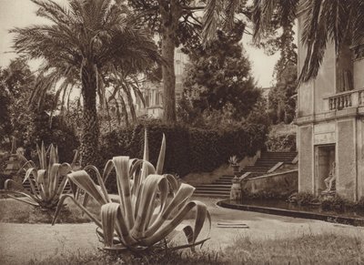 روما: في حديقة الفاتيكان (صورة b / w) بواسطة كيرت هيلشر