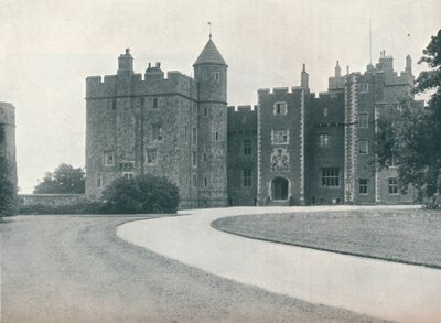 قلعة دونستر ، c1907 بواسطة ليونارد ويلوبي