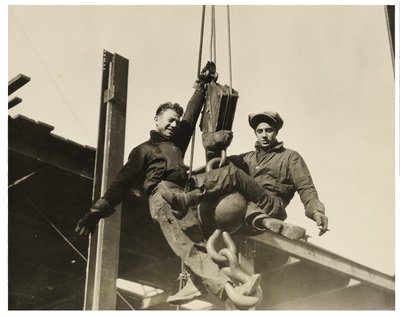 عمال البناء الإمبراطورية بناء الدولة ، ج .1930 بواسطة لويس ويكس هاين