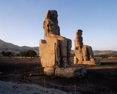 Egypt, Luxor Governorate, Karnak, Statues of Amenhotep III بواسطة غير معروف غير معروف