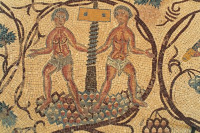 Wine screw-press, detail of floor mosaic with scenes of daily life, Church of Saints Lot and Procopius, Nebo, Khirbet al-Mukhayyat, Jordan, Byzantine civilization, 6th century AD بواسطة غير معروف غير معروف
