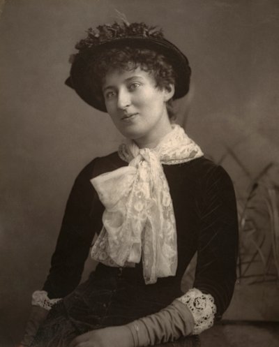 سيسي جراهام ، الممثلة البريطانية ، 1882 بواسطة London Stereoscopic and Photographic Co