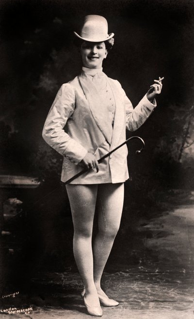 ليلي إيريس ، ممثلة ، 1906. بواسطة London Stereoscopic and Photographic Co