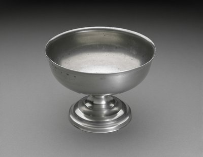 وعاء ، ج. 1838-1842 (بيوتر) بواسطة لورينزو إل ويليامز