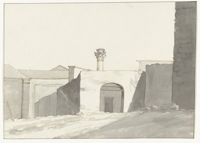 Antieke zuil en gebouwen في هافن فان برينديزي منظر بعيد للعمود العتيق [على ميناء برينديزي] رحلات في إيطاليا وصقلية ومالطا - 1778 (عنوان السلسلة) بواسطة لويس دوكروس