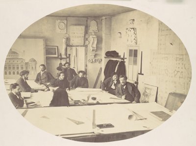 [تشارلز غارنييه في غرفة الصياغة أثناء تصميم أوبرا باريس الجديدة] ، كاليفورنيا. 1870. بواسطة لويس إميل دورانديلي