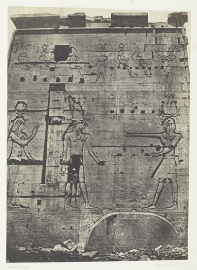 معبد إيزيس الكبير في فيلو، الصرح الثاني؛ النوبة، اللوحة 74 من ألبوم "مصر والنوبة وفلسطين وسوريا" (1852) بواسطة ماكسيم دو كامب