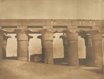 الرواق الكبير لقصر أمنحتب الثالث ، الأقصر ، طيبة ، 1849-50. بواسطة ماكسيم دو كامب