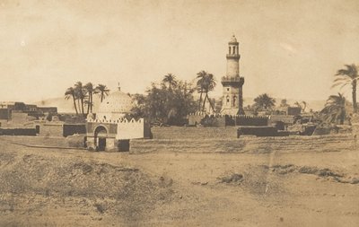 مسجد العارف وضريح مراد بك ، بسوهاج ، 1849-50. بواسطة ماكسيم دو كامب