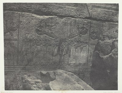 قصر الكرنك ، منحوتات خارجية للحرم الجرانيت ، طيبة ، 184951 ، طبعت عام 1852. بواسطة ماكسيم دو كامب
