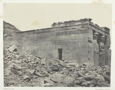 معبد دندور القديم في طنطور ، المخصص لثالوث أوزوريس-إيزيس-حورس ، النوبة ، 184951. بواسطة ماكسيم دو كامب