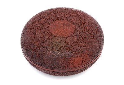 صندوق دائري ، 1522-1566 بواسطة مدرسة اسرة مينج الصينية