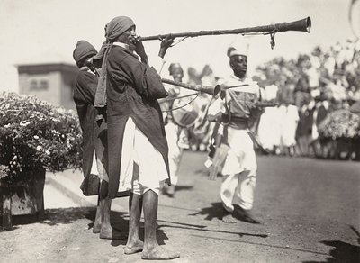 "بناء إمبراطورية" في العصر الفاشي: موسيقيون حبشيون ، 09/05/1936 (b / w photo) بواسطة موديستينو بالدينيتي