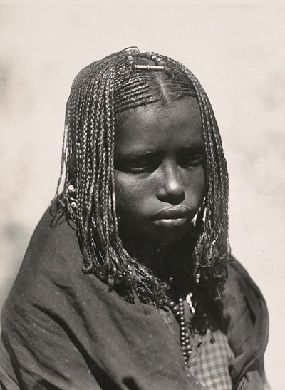 "بناء إمبراطورية" في العصر الفاشي: فتاة كوناما ، 09/05/1936 (b / w photo) بواسطة موديستينو بالدينيتي