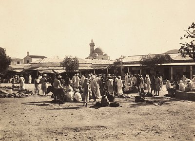 "بناء إمبراطورية" في العصر الفاشي: ساحة السوق في شيرين ، 09/05/1936 (صورة بالأبيض والأسود) بواسطة موديستينو بالدينيتي